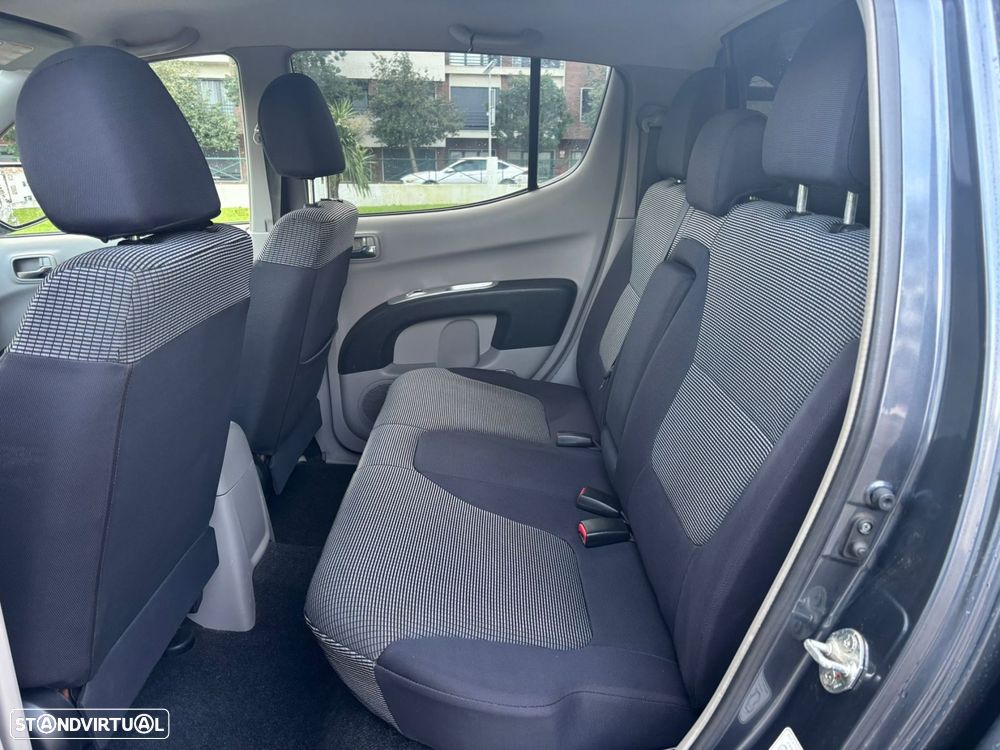 Mitsubishi L200 2.5 DI-D CD Intense AC/JLL - 34