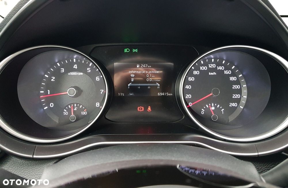 Kia Ceed 1.5 T-GDI M - 22