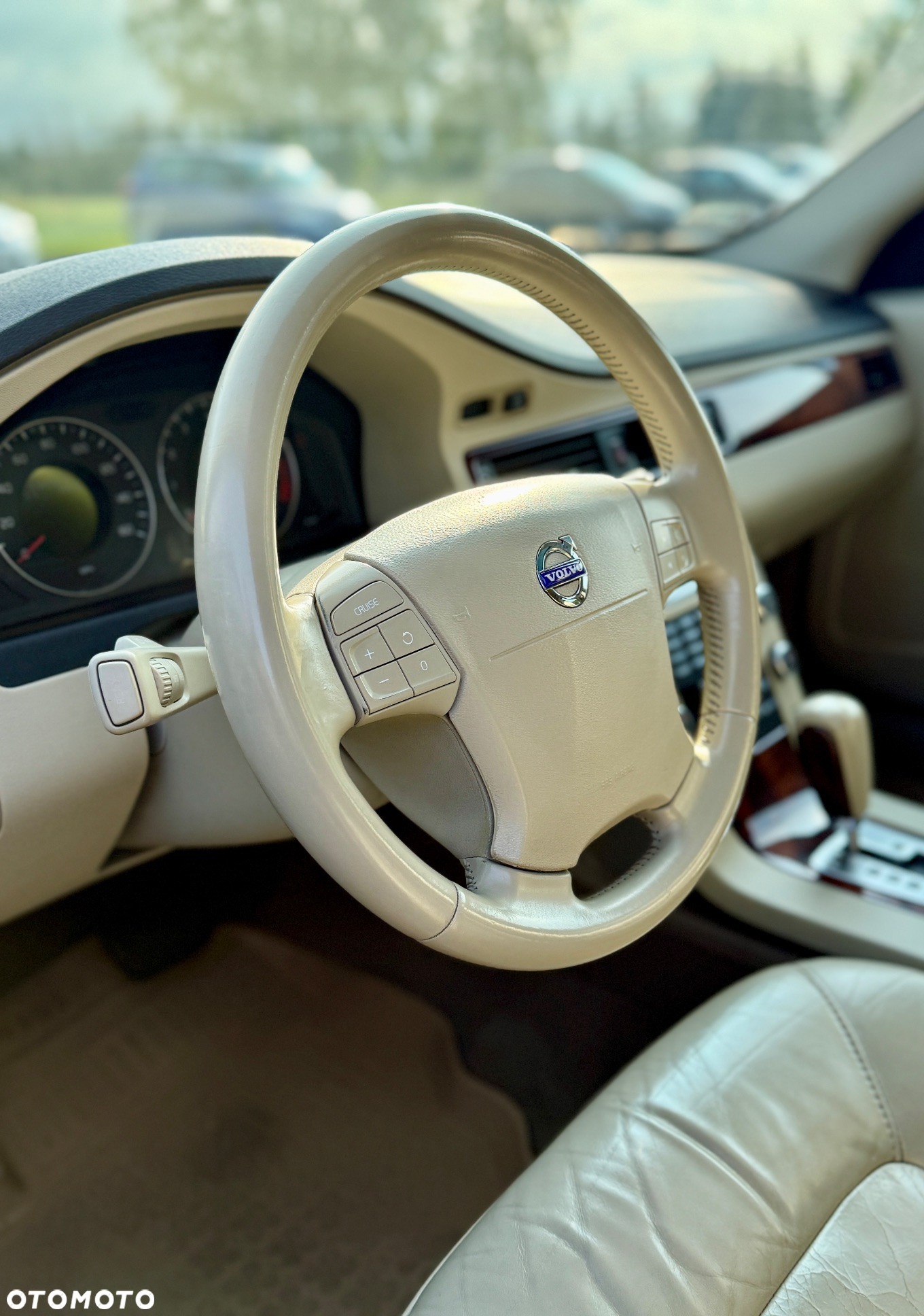 Volvo XC 70 3.2 AWD Momentum - 12