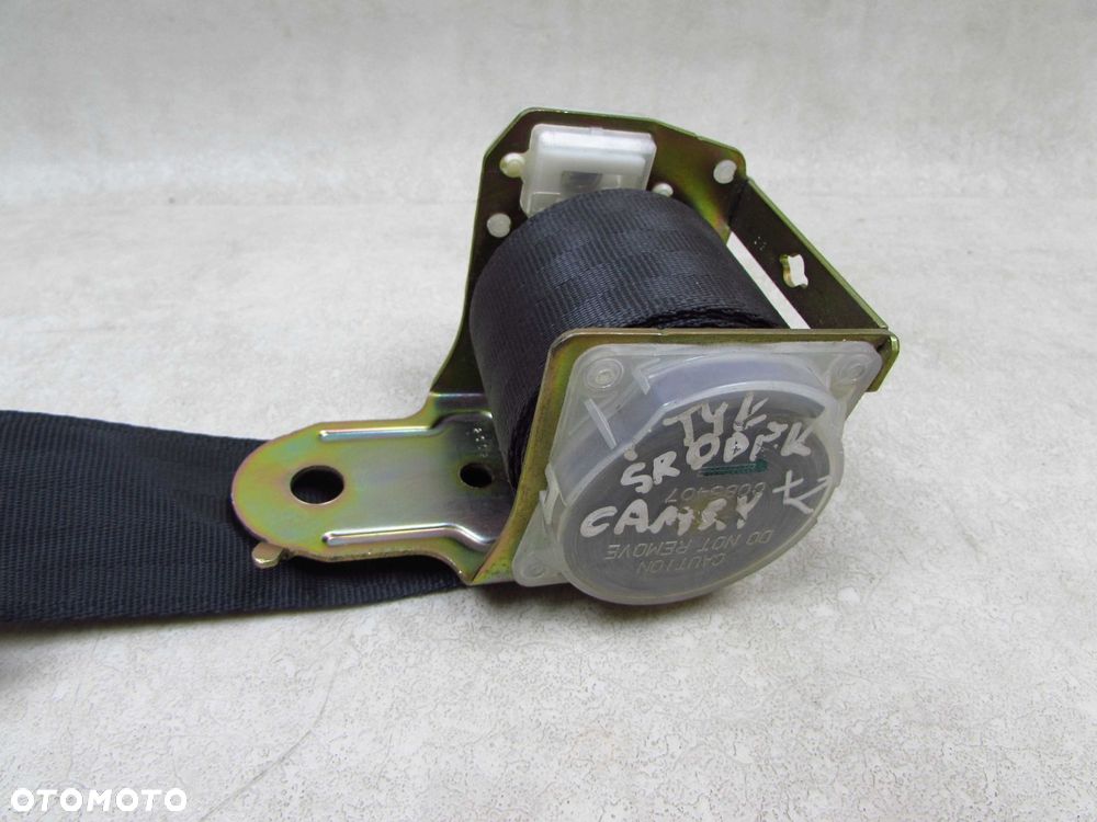 TOYOTA CAMRY V XV30 02-06 PAS BEZPIECZENSTWA TYL SRODEK 467053 7d5400 - 6