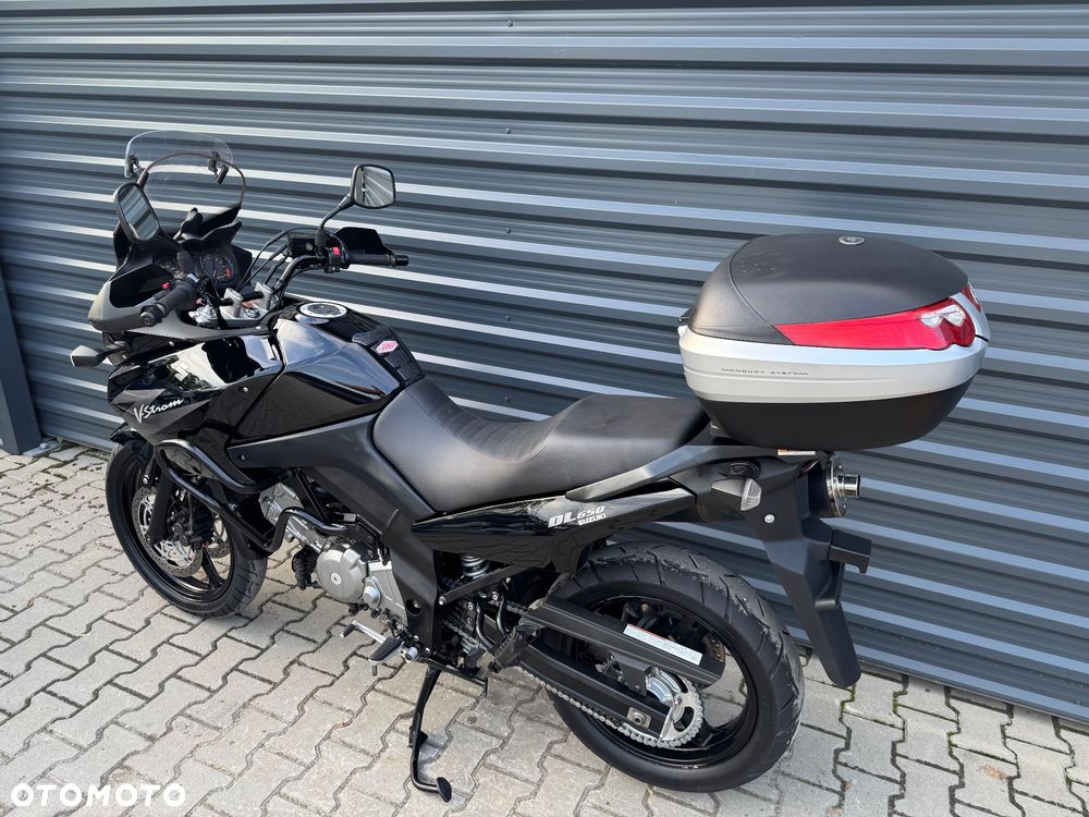 Suzuki DL - 6