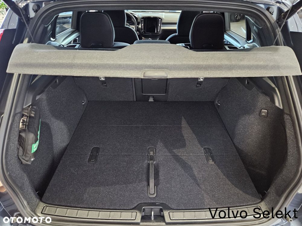 Volvo XC 40 - 32