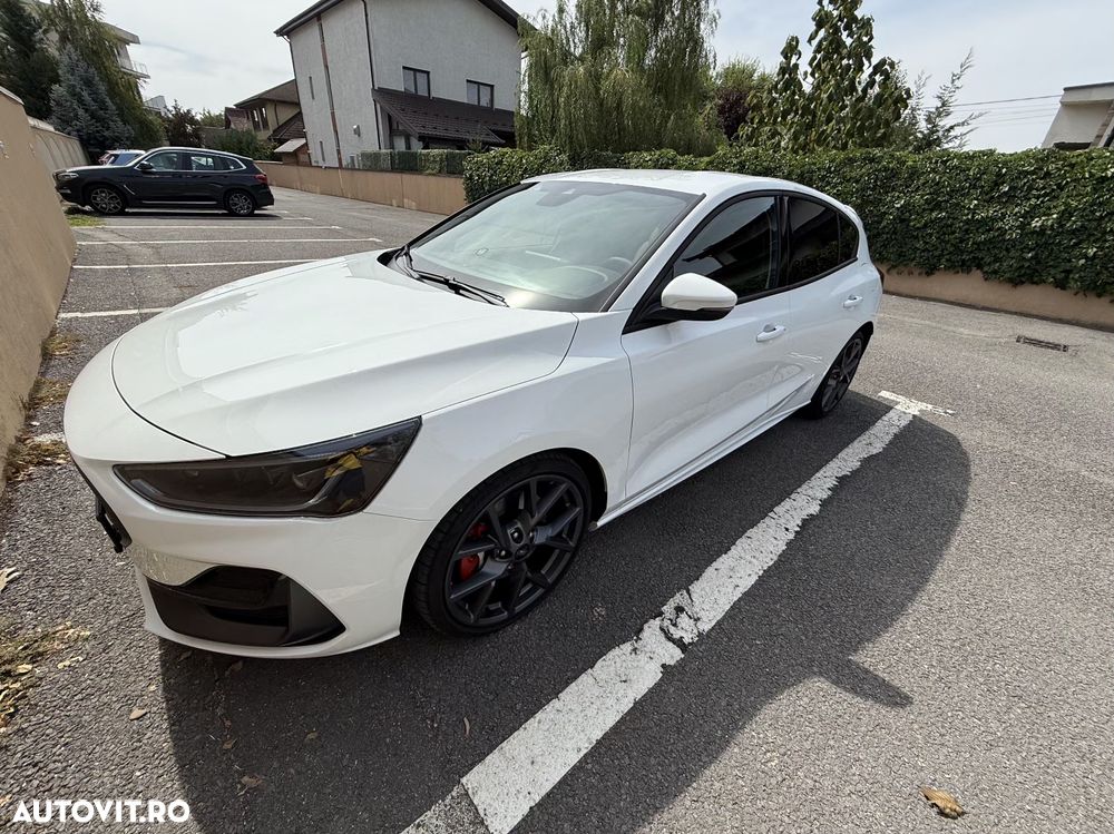 Ford Focus 2.3 Ecoboost 6MT ST X - 5
