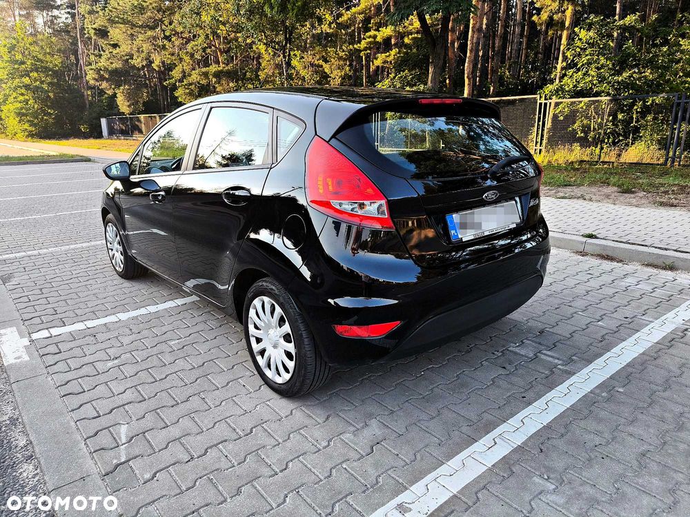 Ford Fiesta - 2