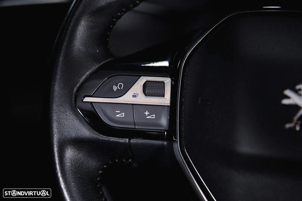 Peugeot e-208 Active Pack - 12