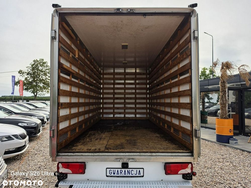 Volkswagen Crafter - 38