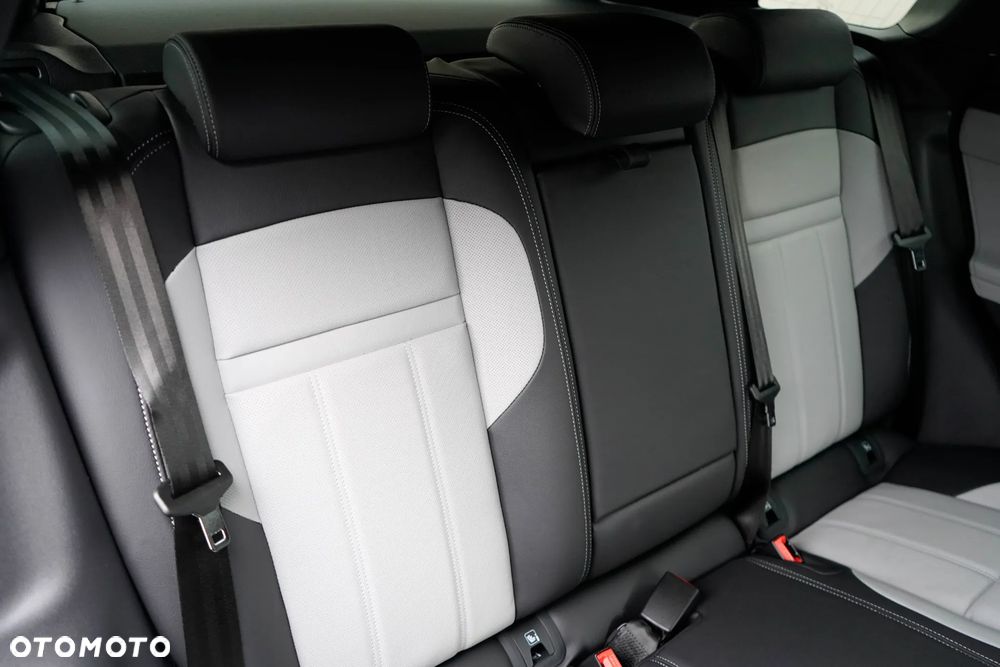 Land Rover Range Rover Evoque 2.0 D200 mHEV Hoxton Edition - 31