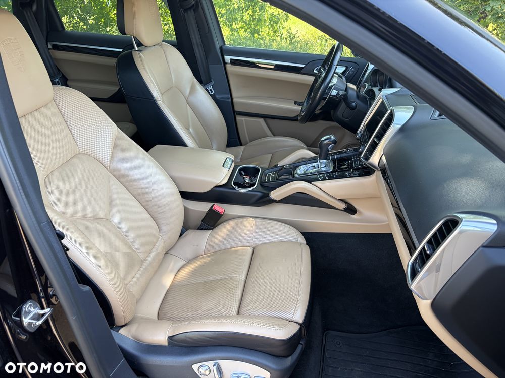 Porsche Cayenne Platinum Edition - 21