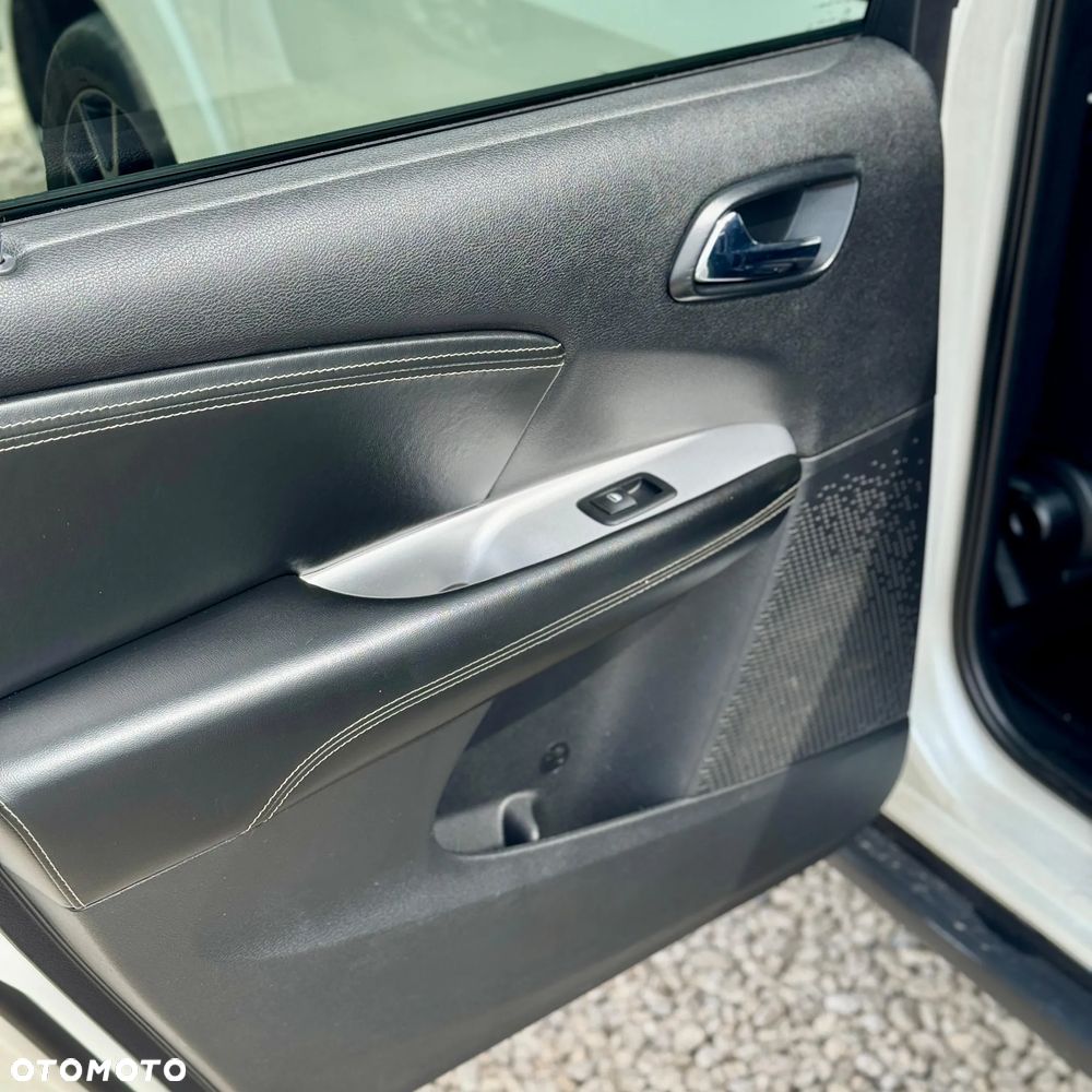 Fiat Freemont 2.0 Multijet Black Code AWD - 23