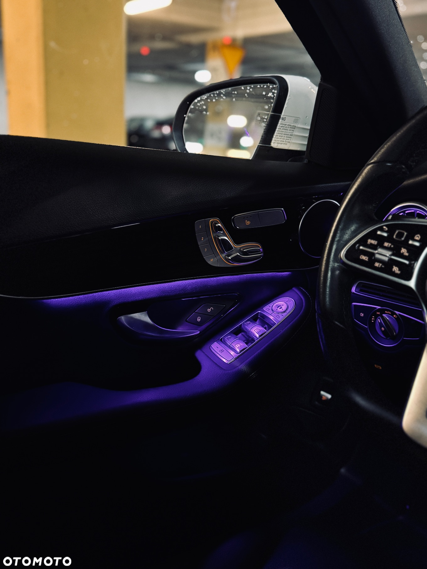 Mercedes-Benz Klasa C 300 9G-TRONIC - 14