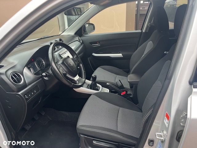 Suzuki Vitara - 11
