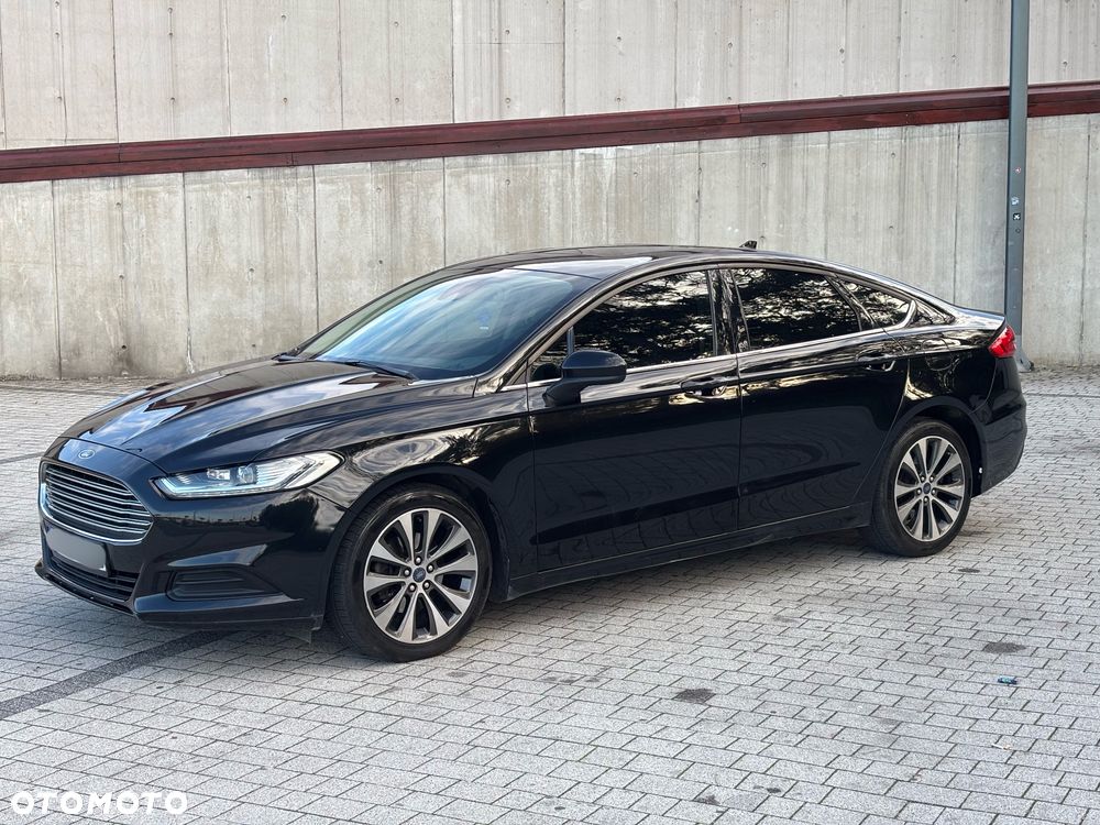 Ford Fusion - 30