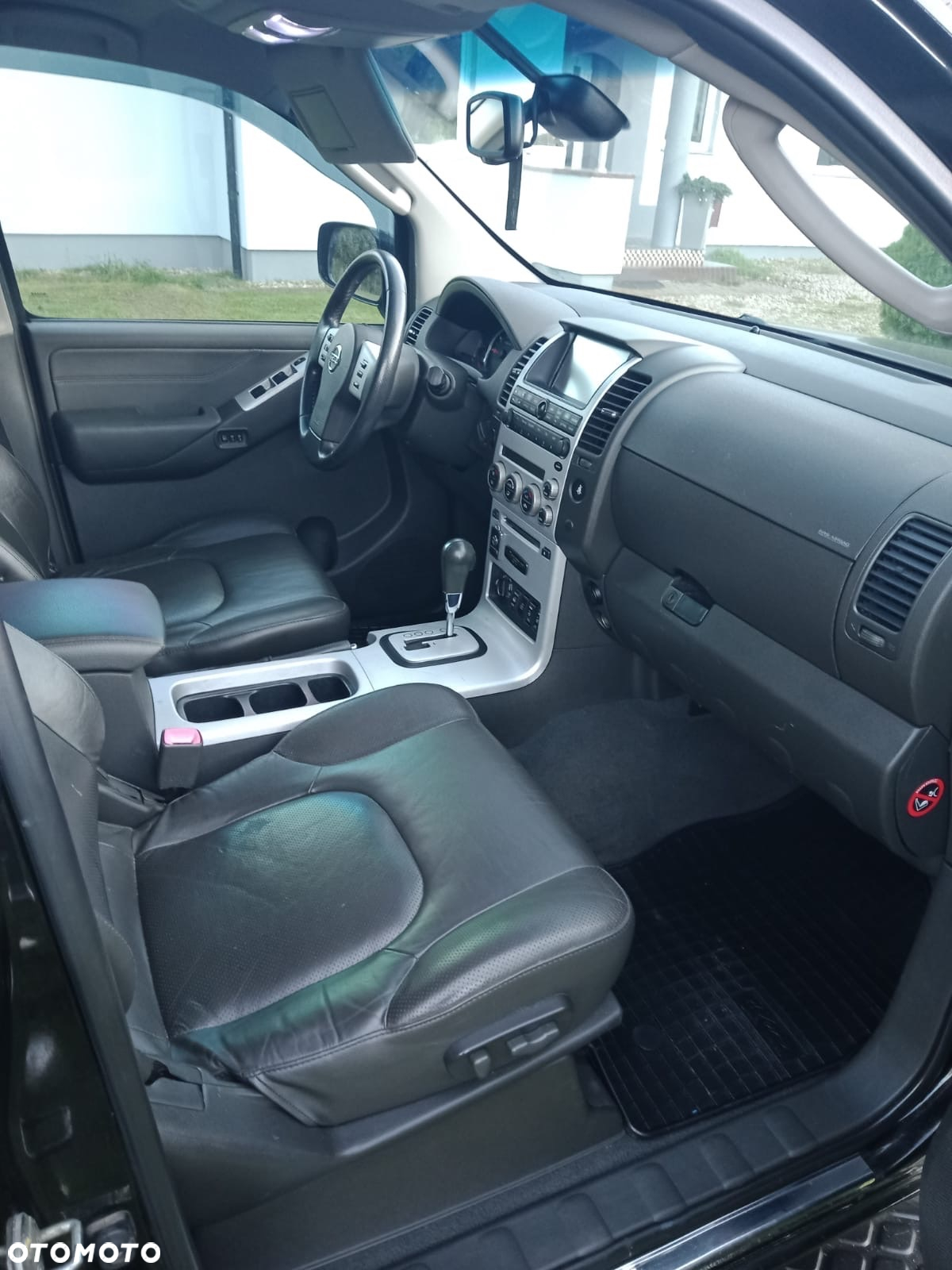 Nissan Pathfinder 2.5 dCi LE - 6