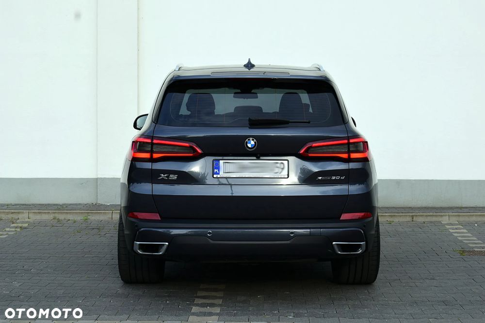 BMW X5 xDrive30d - 27