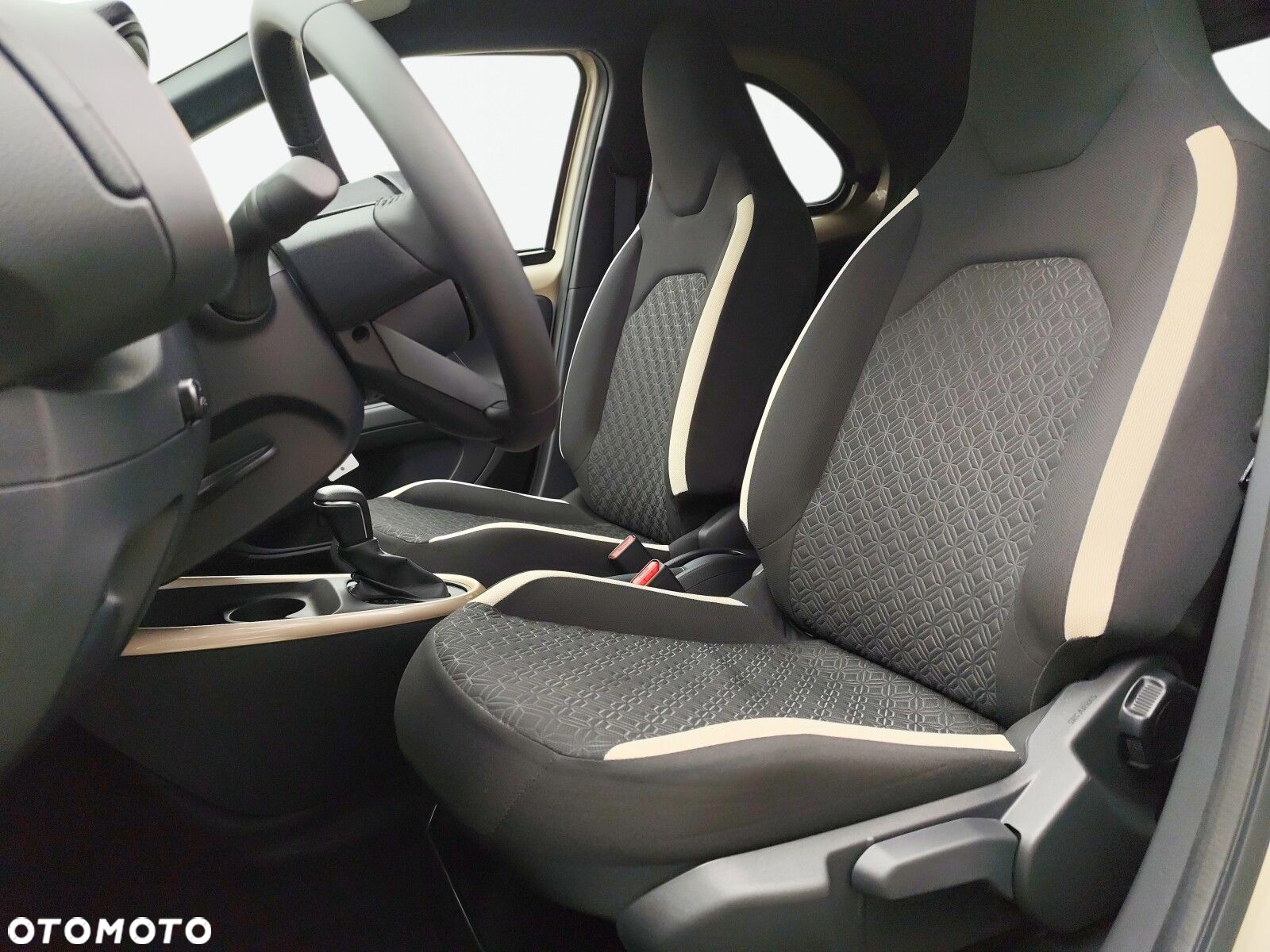 Toyota Aygo X - 10