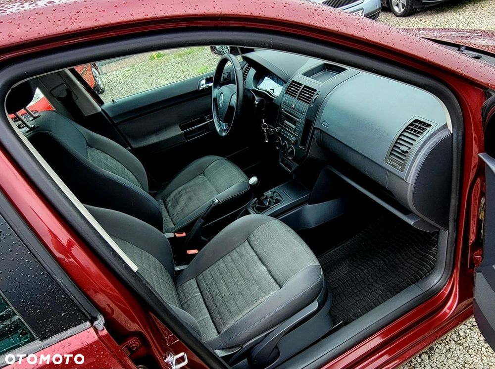 Volkswagen Polo - 25