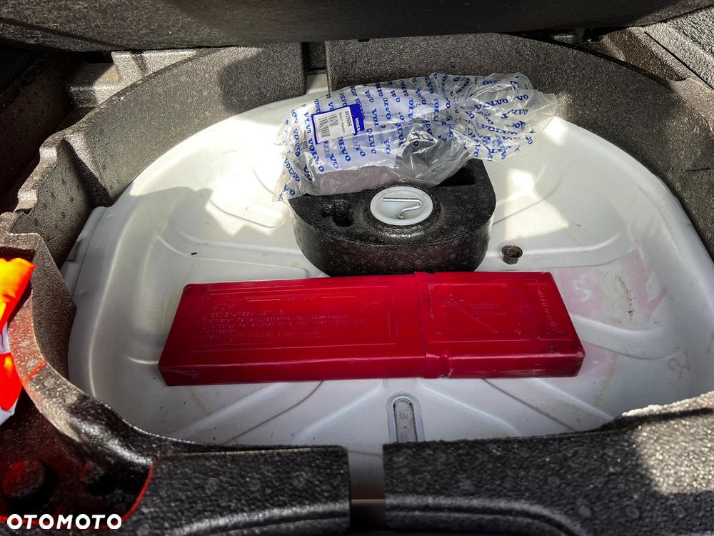 Volvo V50 DPF D2 RDesign Pro Edition - 25