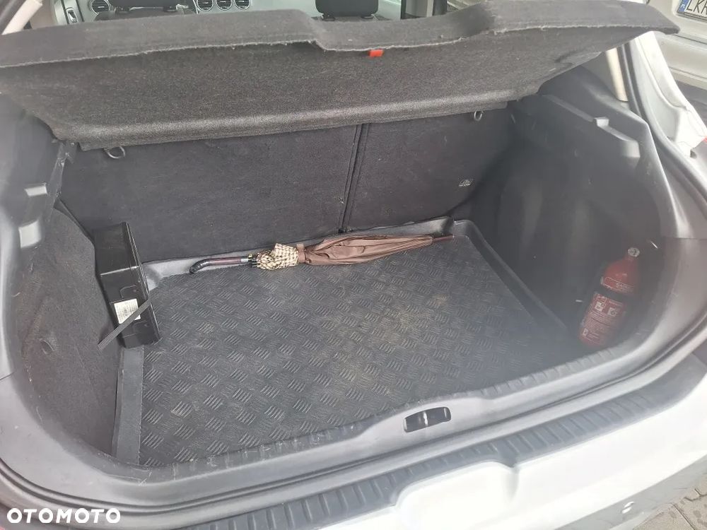 Peugeot 308 - 8