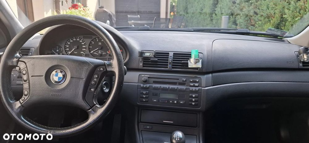 BMW Seria 3 316i Touring - 6