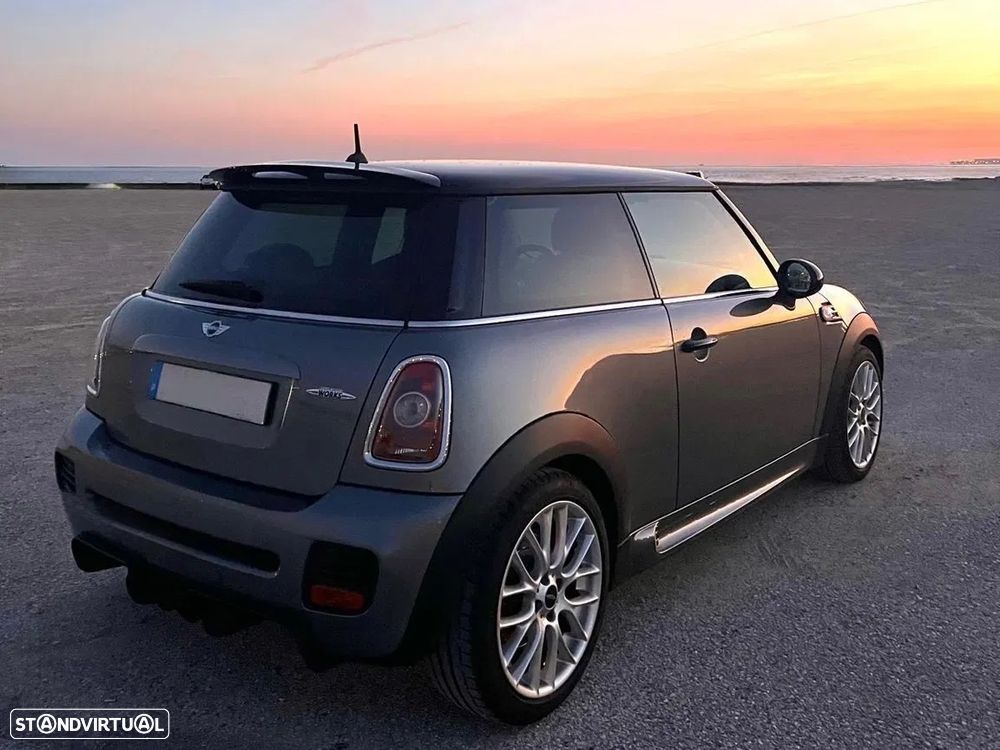 MINI 3 Portas John Cooper Works 153g - 10