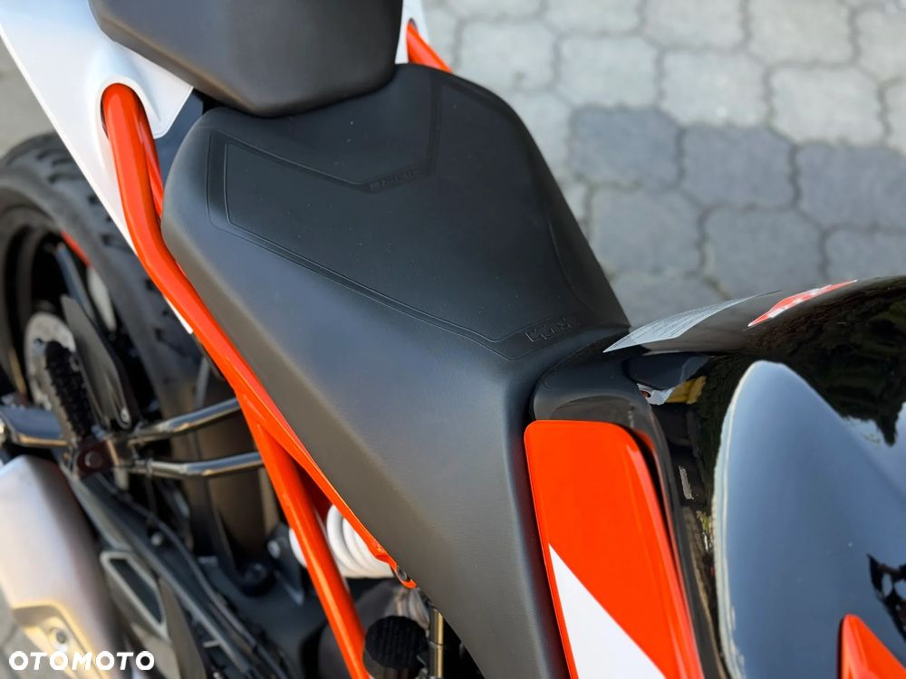 KTM Duke - 18