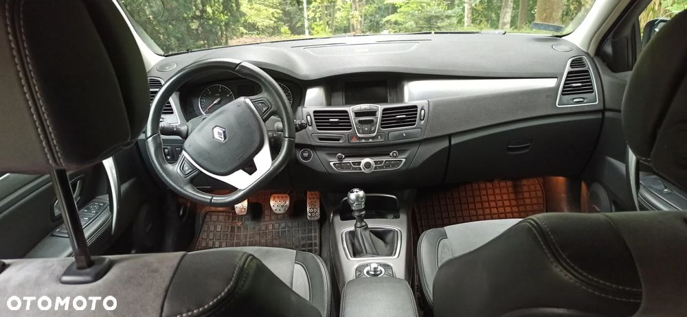 Renault Laguna 2.0 dCi Bose Edition - 11