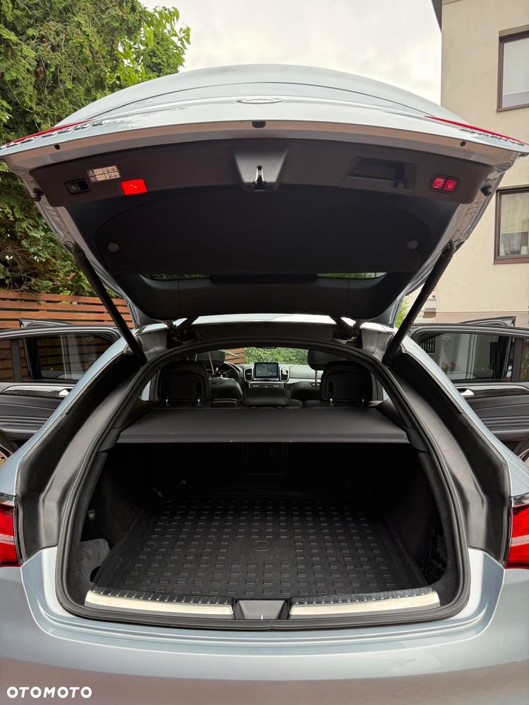 Mercedes-Benz GLE - 12