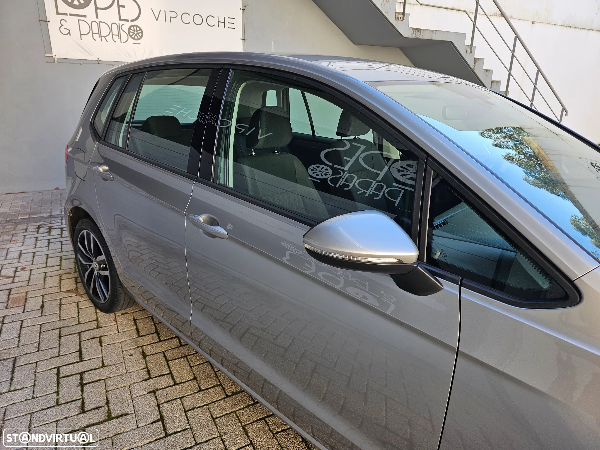 VW Golf 1.6 TDI Highline - 26