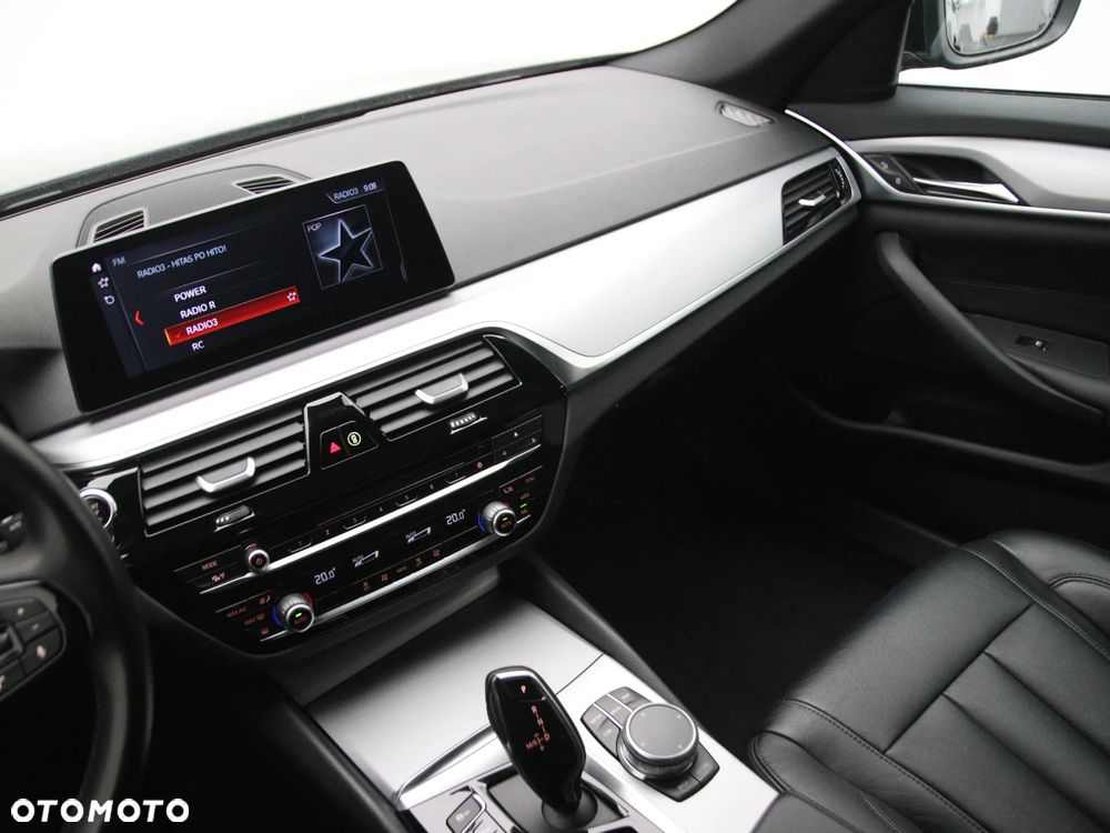 BMW Seria 5 520d Luxury Line - 21