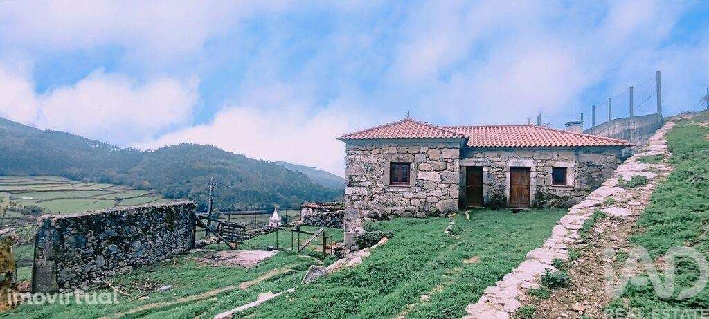 Casa / Villa T2 em Labrujó, Rendufe e Vilar do Monte de 140 m2 - Grande imagem: 2/40