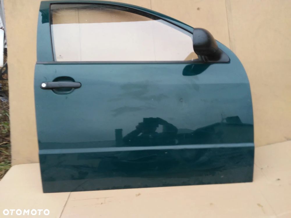 DRZWI PRAWE PRZEDNIE SKODA FABIA I - 1