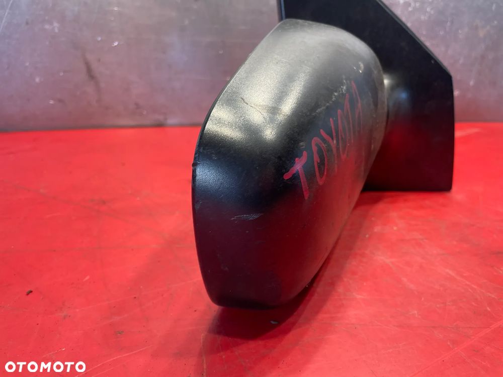 LUSTERKO PRAWE MANUALNE TOYOTA YARIS - 4