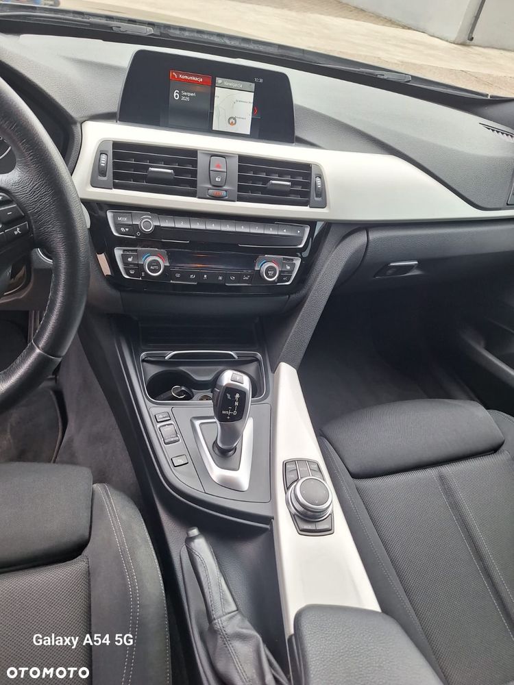 BMW 3GT 320d xDrive - 10