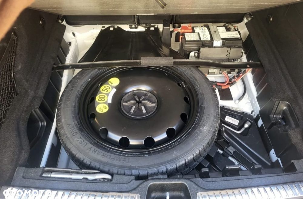 Mercedes-Benz GLC - 24