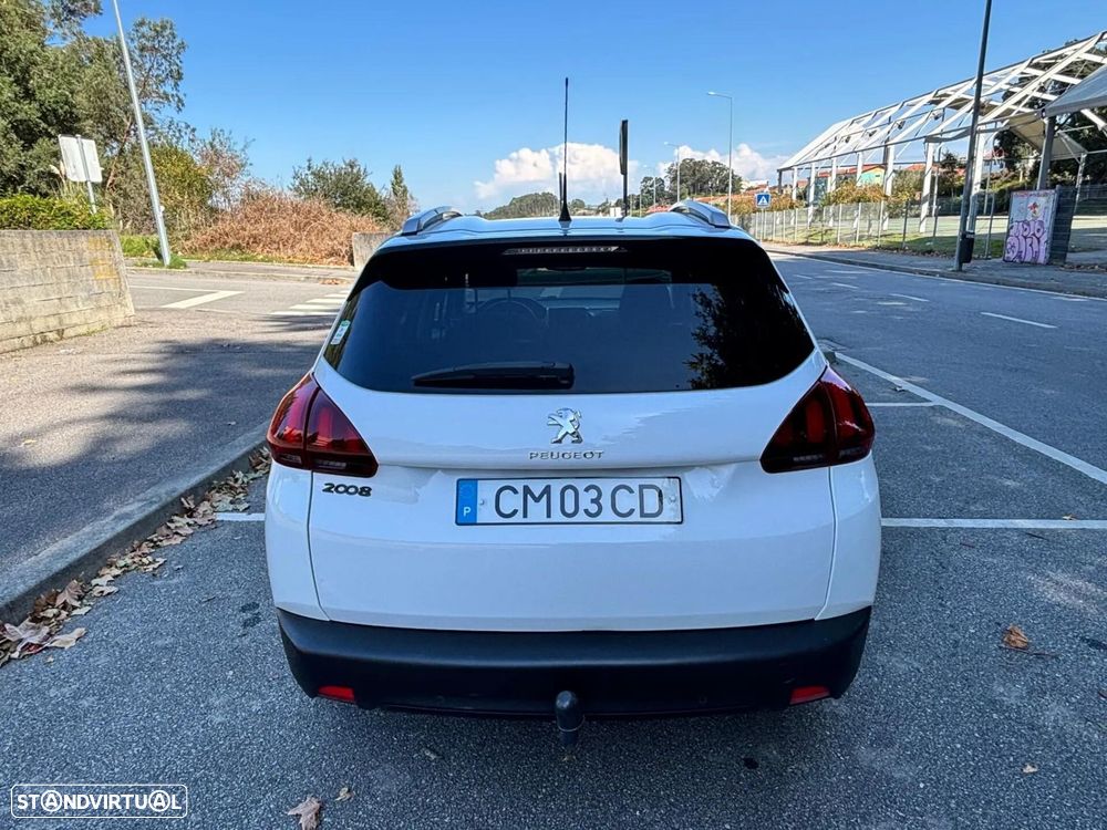 Peugeot 2008 1.2 VTi Allure - 22
