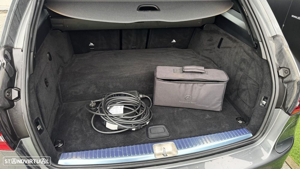 Mercedes-Benz C 300 de AMG Line - 33