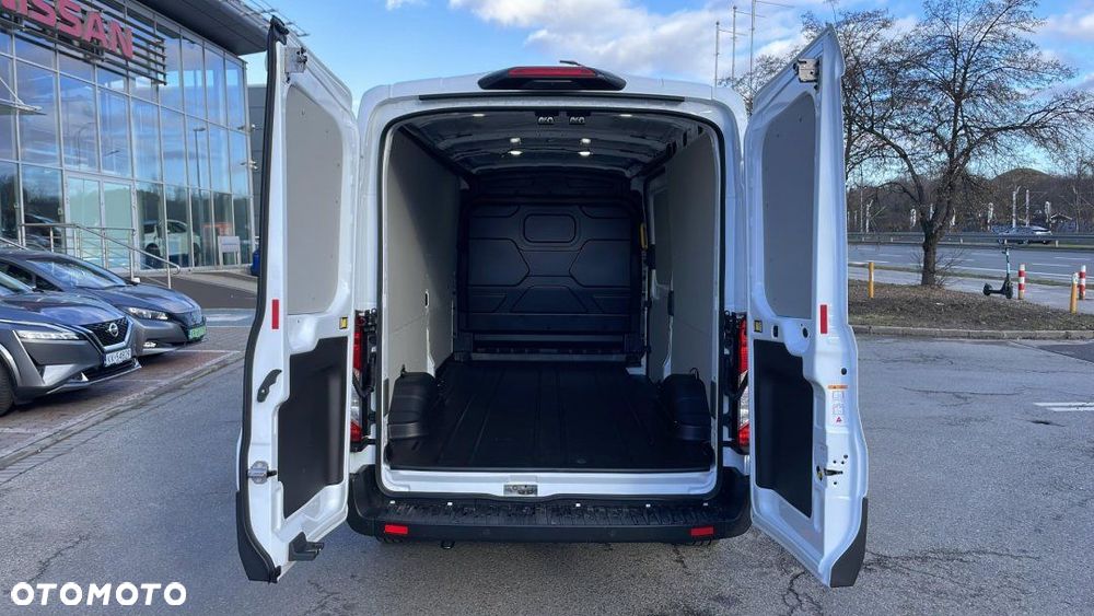 Ford E-Transit - 15