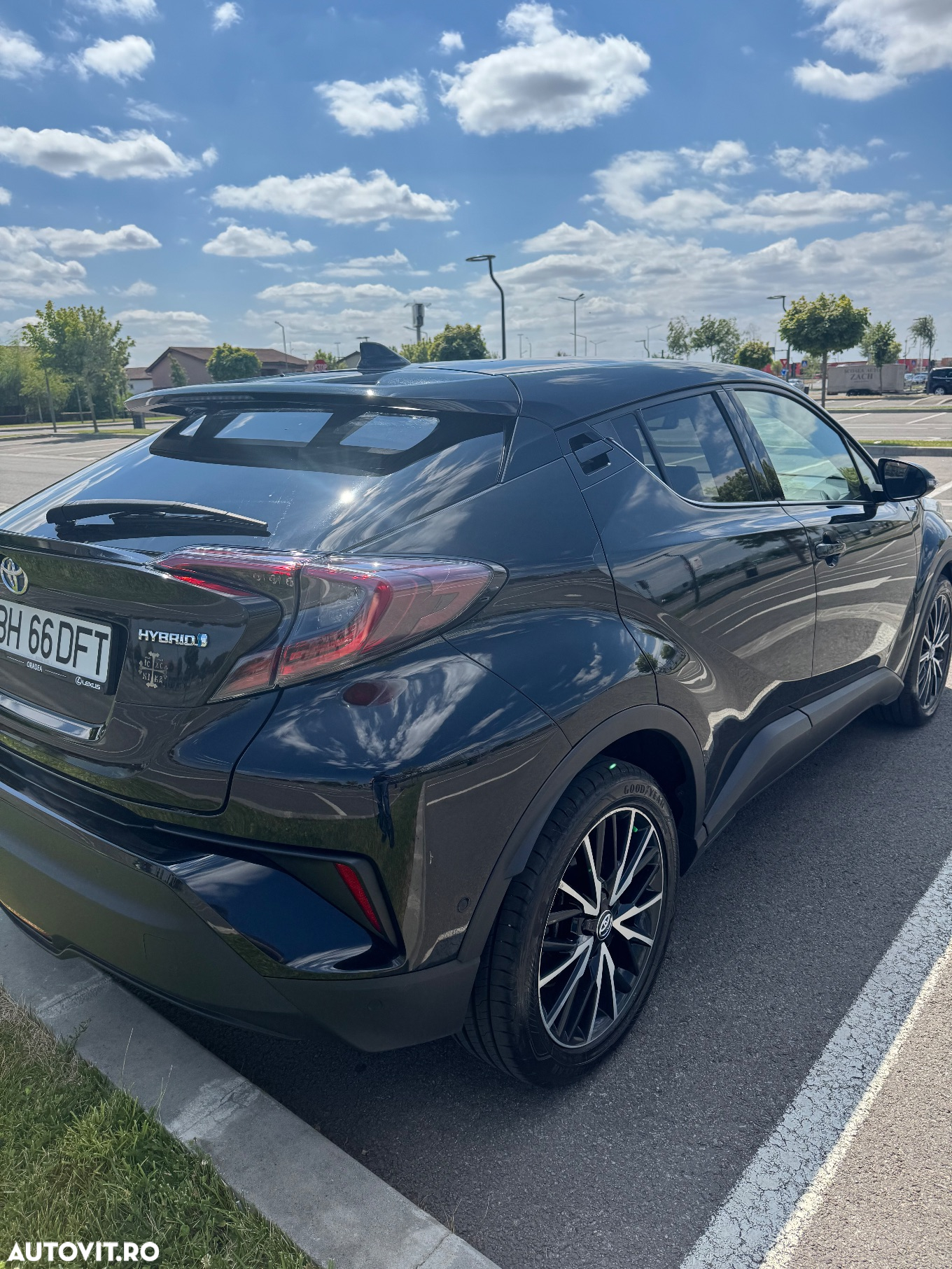 Toyota C-HR 1.8 HSD 122 CP 4x2 CVT C-lassy - 4
