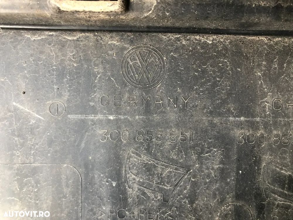 Grila centrala VW Volkswagen Passat B6 model cu senzorii parcare chrom - 12