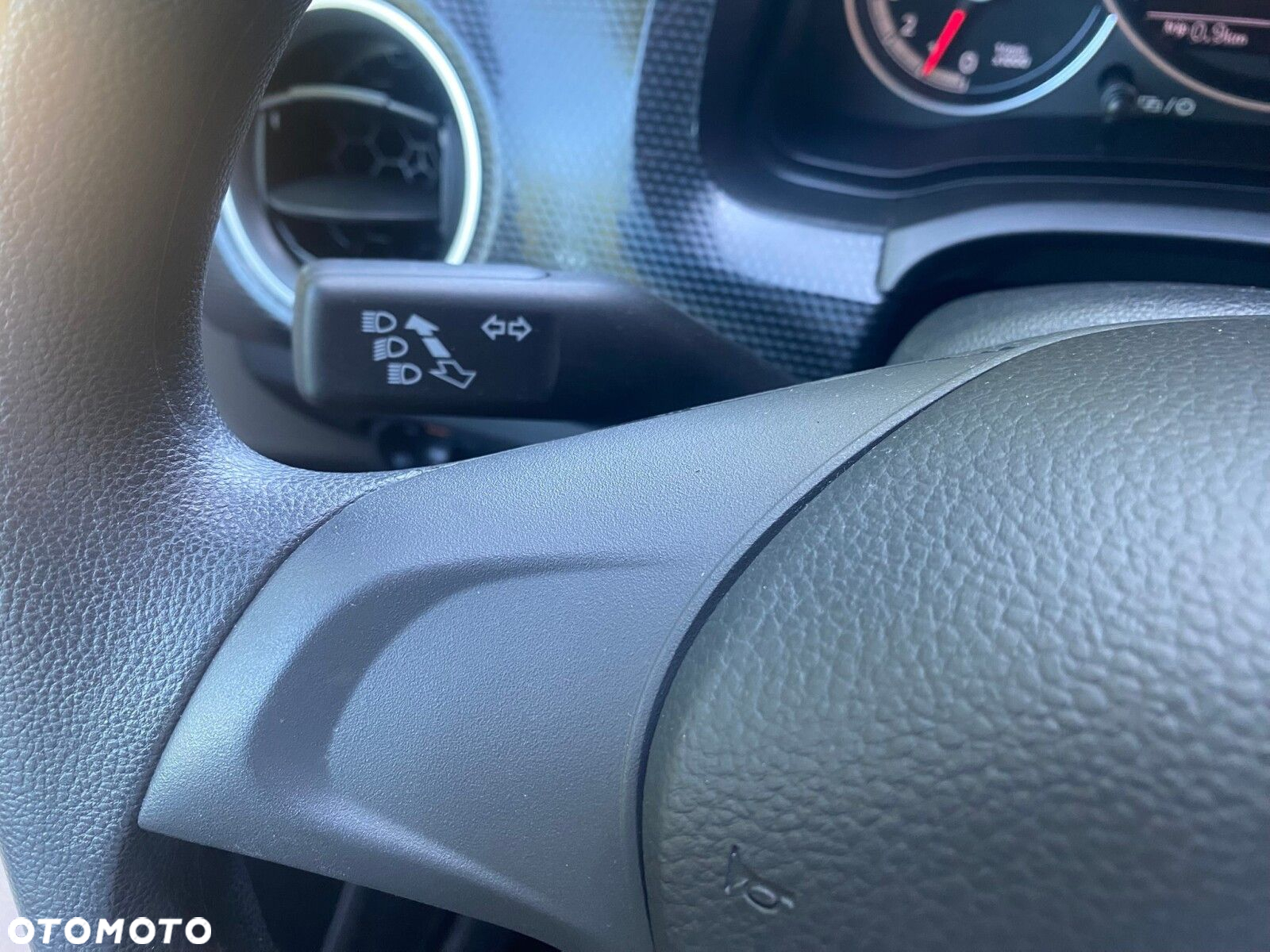 Volkswagen up! 1.0 move - 14