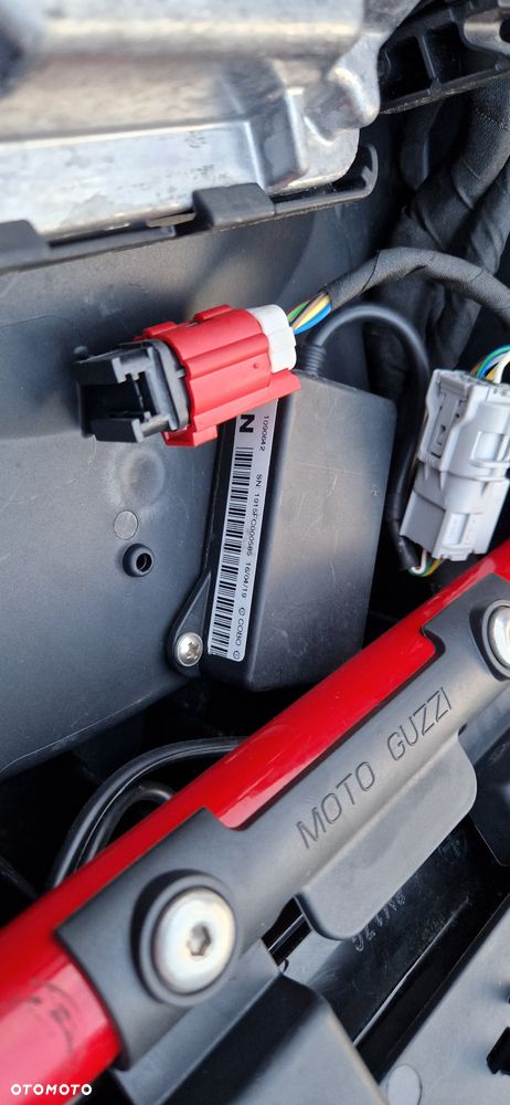 Moto Guzzi V85 - 16