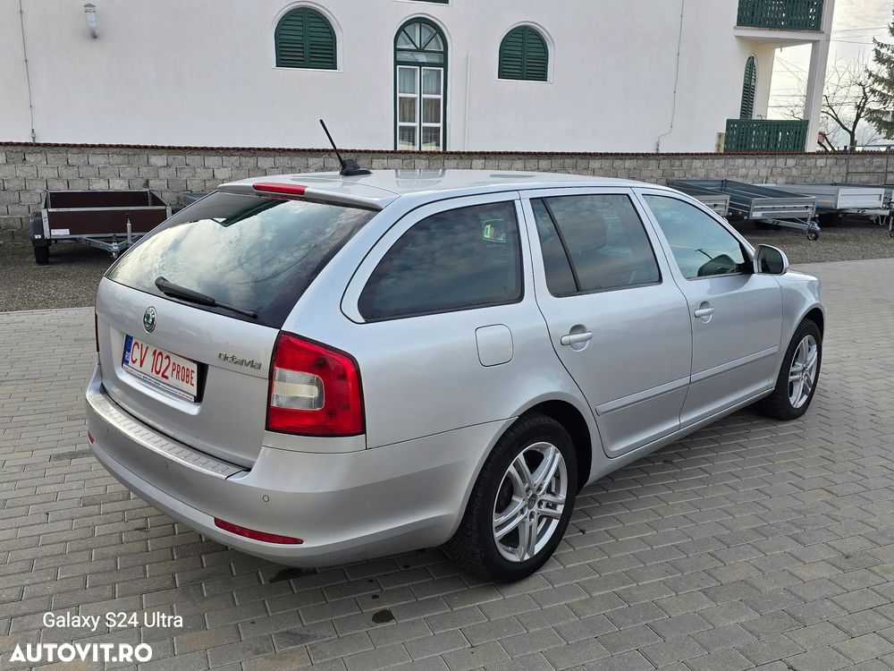 Skoda Octavia 2.0 TDI DPF Ambition - 4