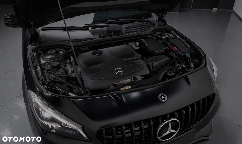 Mercedes-Benz CLA 250 4-Matic AMG Line - 19