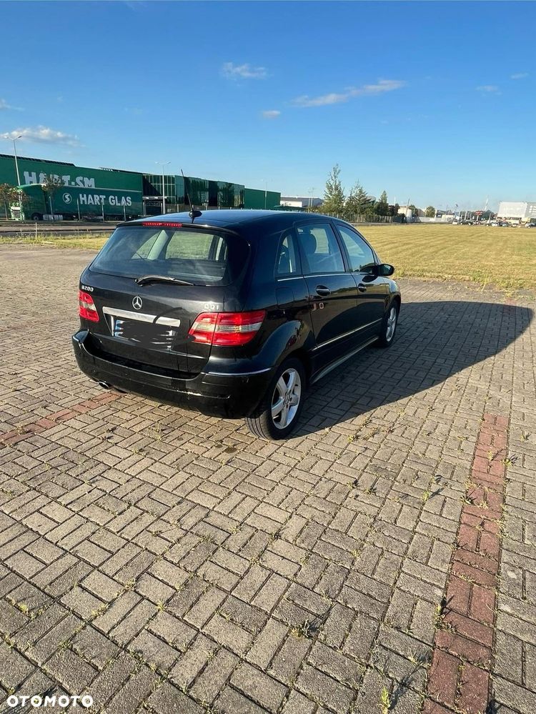 Mercedes-Benz Klasa B 200 CDI - 2