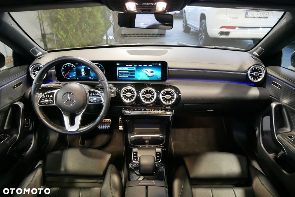 Mercedes-Benz CLA 200 7G-DCT Progressive - 18