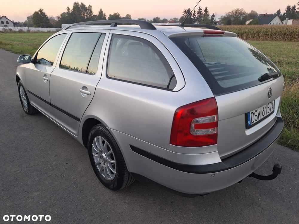 Skoda Octavia 1.6 Elegance - 13