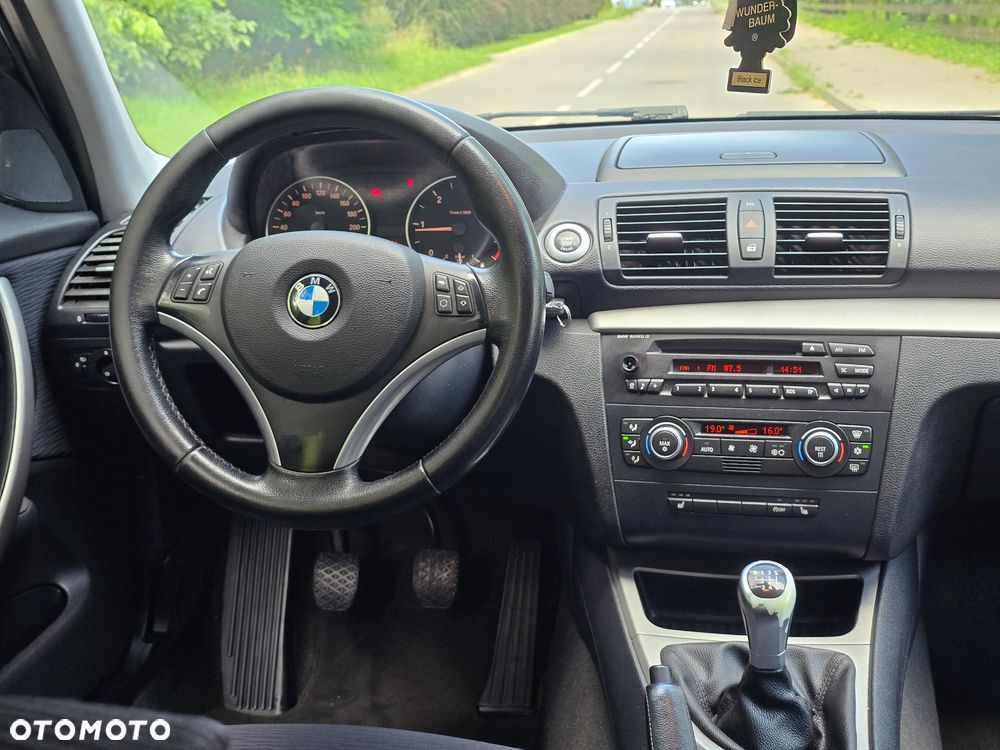 BMW Seria 1 118d - 30