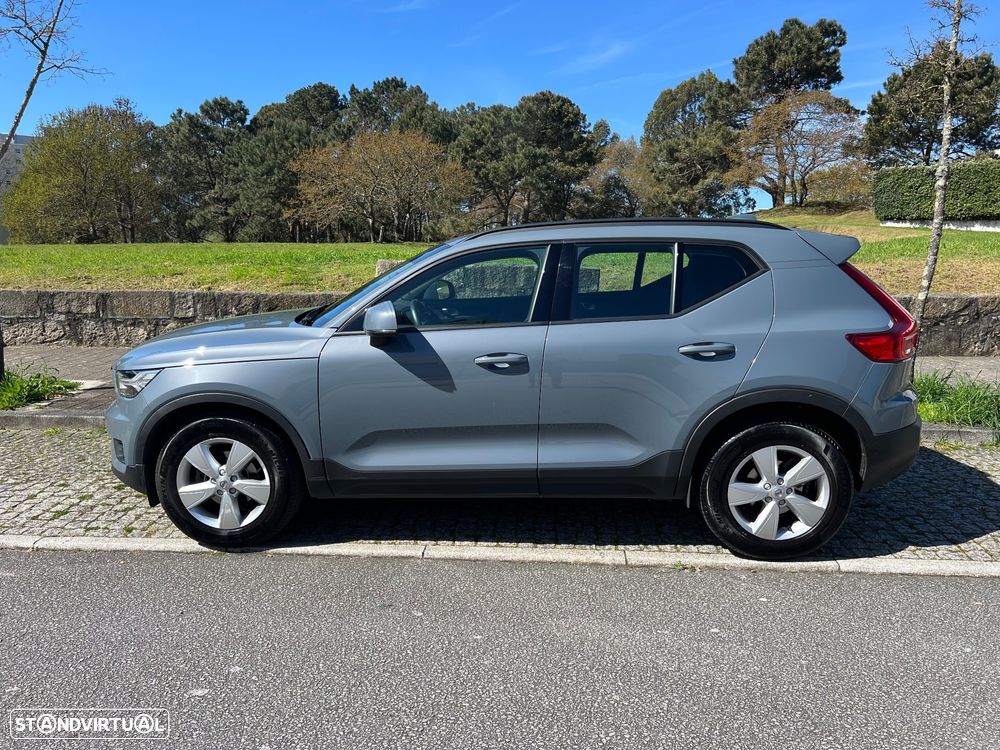 Volvo XC 40 1.5 T2 Momentum Core Geartronic - 6