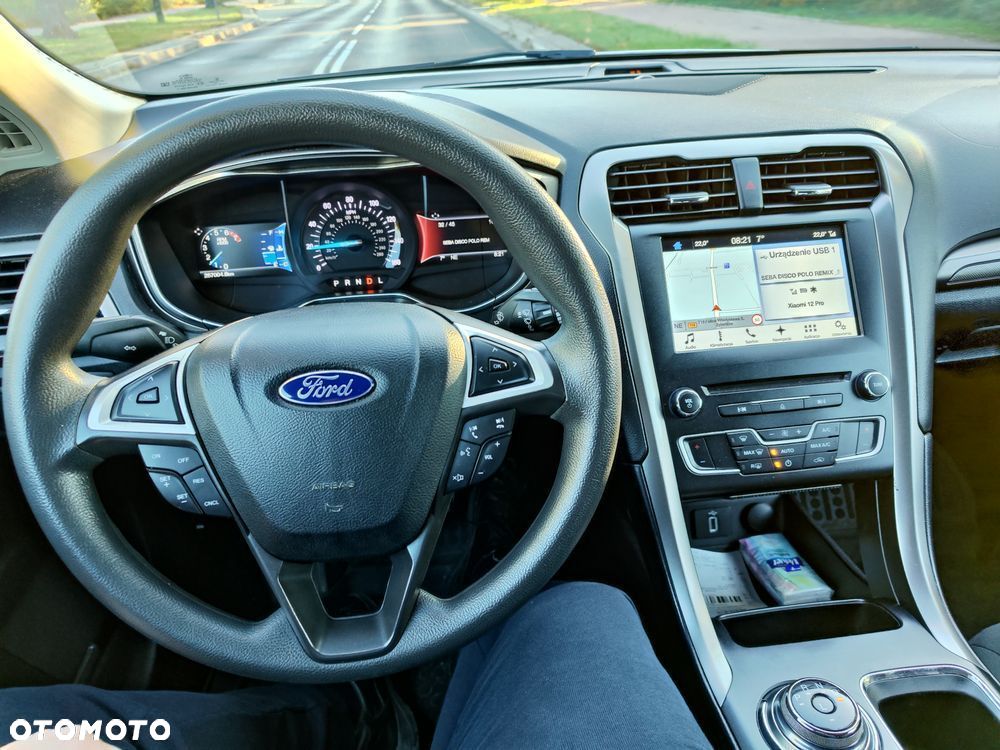 Ford Fusion - 4