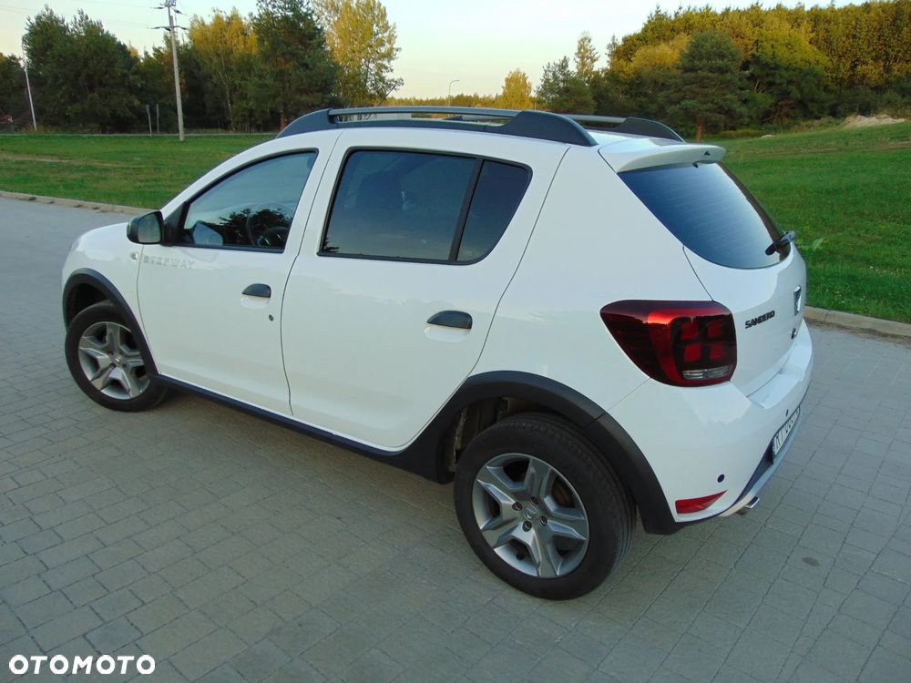 Dacia Sandero Stepway TCe 100 Prestige - 34
